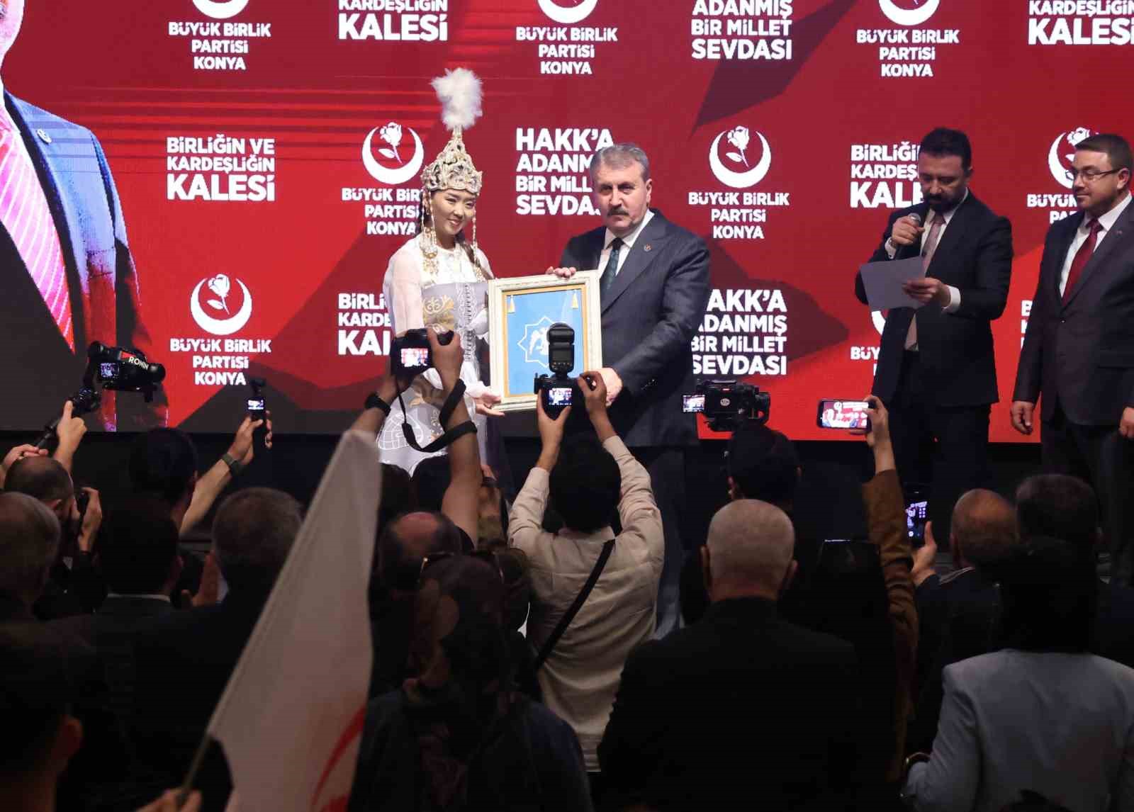 BBP Genel Başkanı Destici: "Bir &ccedil;ocuğumuzun daha k&ouml;pek saldırısında hayatını kaybetmesine tahamm&uuml;l&uuml;m&uuml;z yok"

