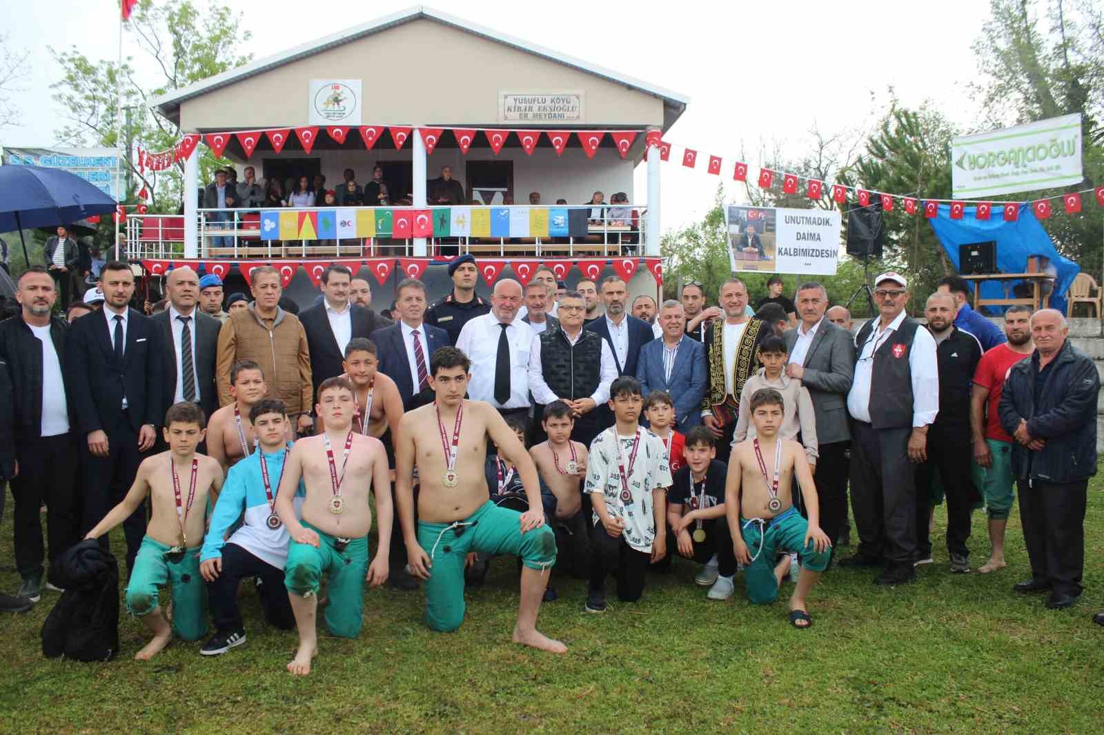 Sinop&rsquo;ta hıdırellez ve g&uuml;reş şenlikleri
