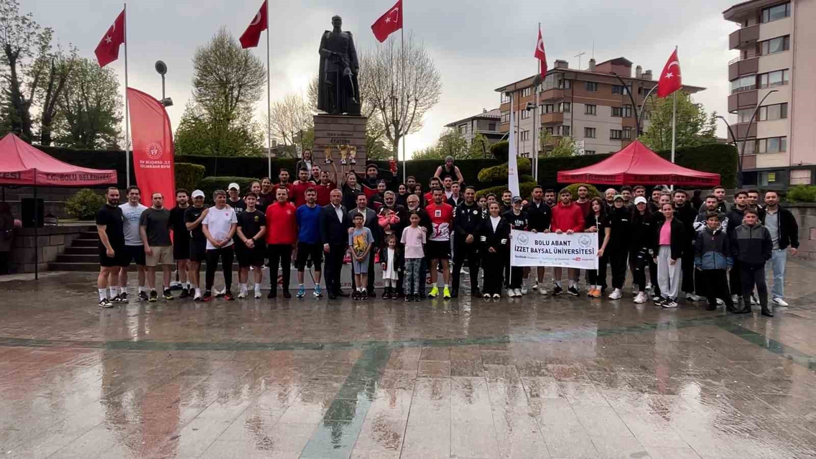 &rsquo;Bolu&rsquo;nun babası&rsquo; İzzet Baysal anısına d&uuml;zenlenen "Ş&uuml;kran G&uuml;nleri" koşuyla başladı
