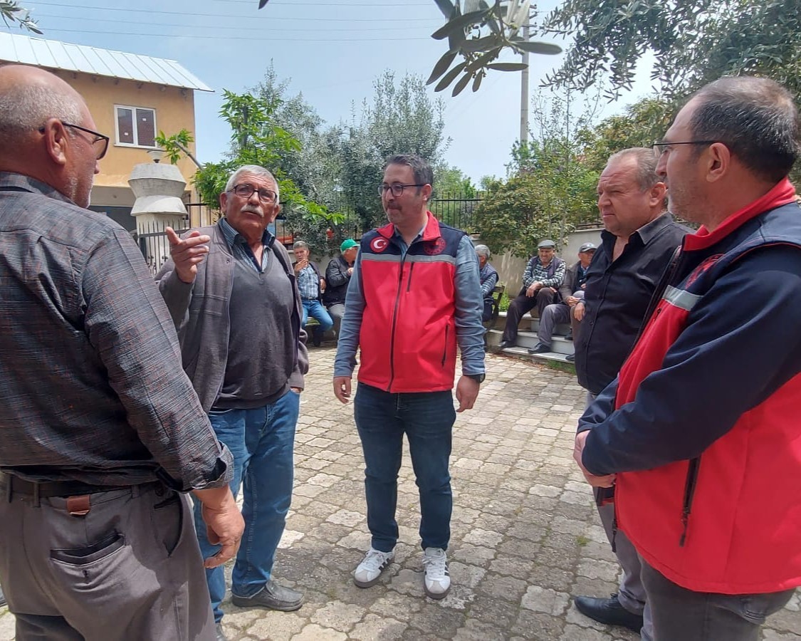Uşak İl Tarım ve Orman M&uuml;d&uuml;rl&uuml;ğ&uuml; ekipleri &uuml;reticilerle sahada buluşuyor
