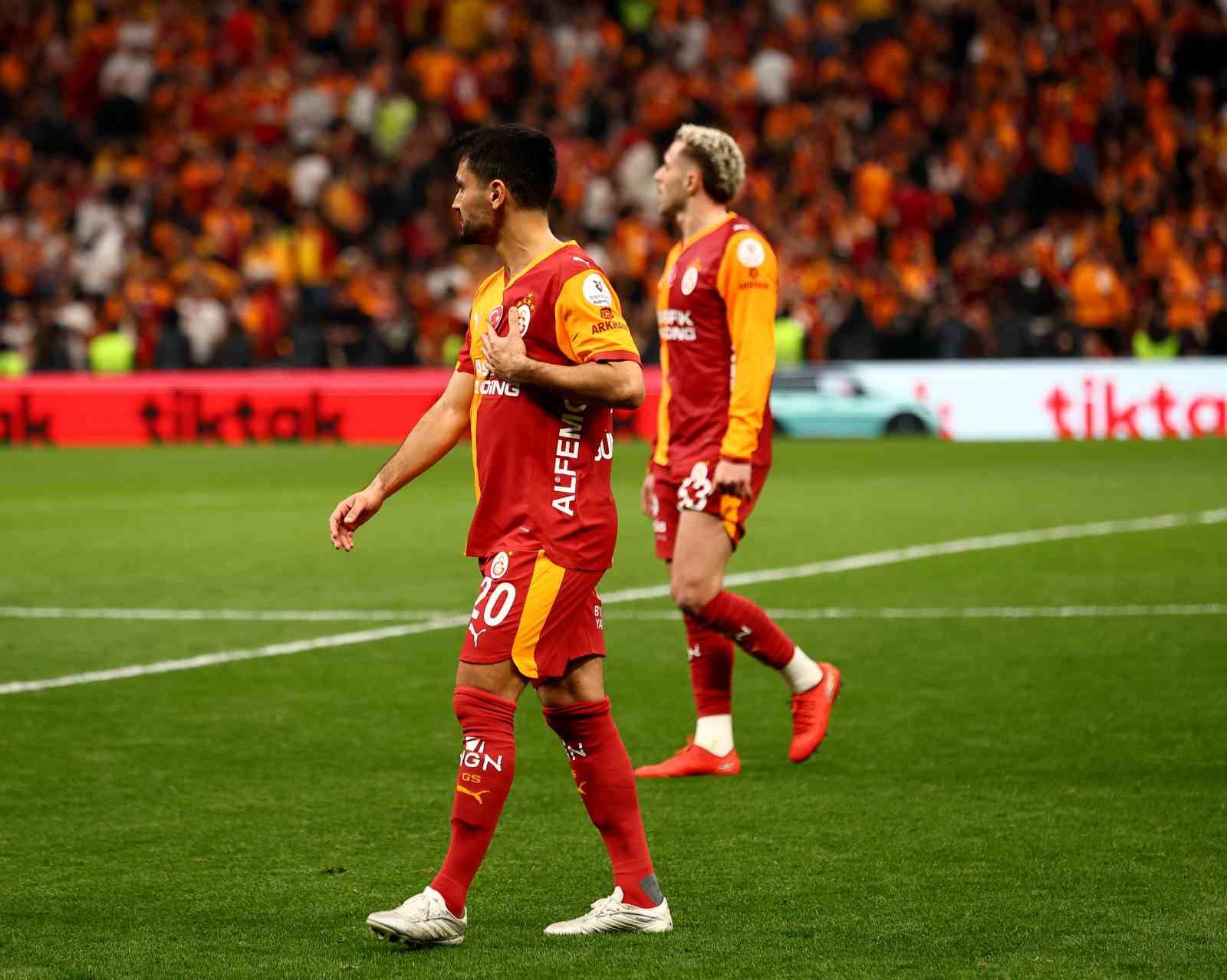Trendyol S&uuml;per Lig: Galatasaray: 0 - Antalyaspor: 1 (İlk yarı)
