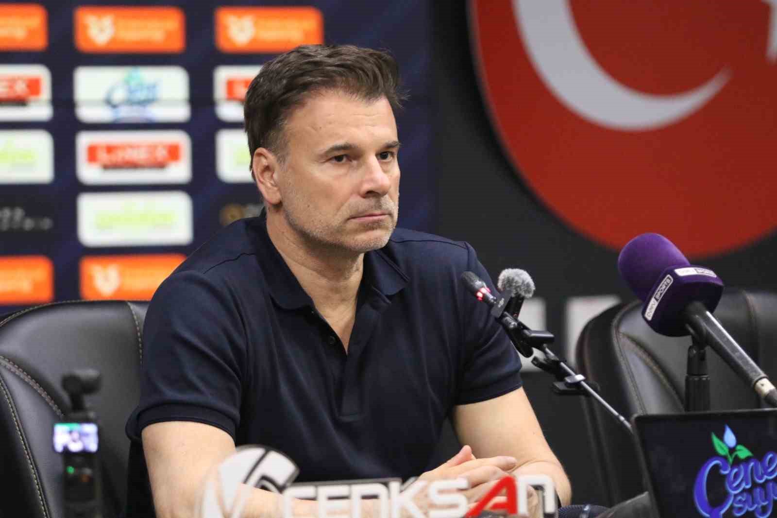 Aleksandar Stanojevic: "S&ouml;z veriyorum; S&uuml;per Lig&rsquo;de ve hatta Avrupa&rsquo;da oynayacağız"
