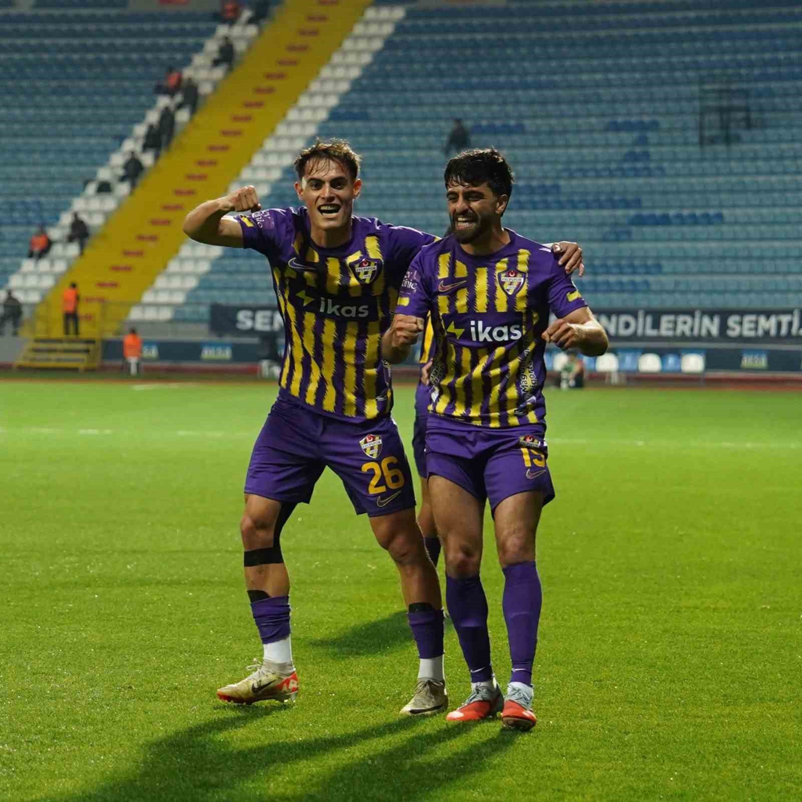 Trendyol S&uuml;per Lig: Ey&uuml;pspor: 4 - &Ccedil;aykur Rizespor: 0
