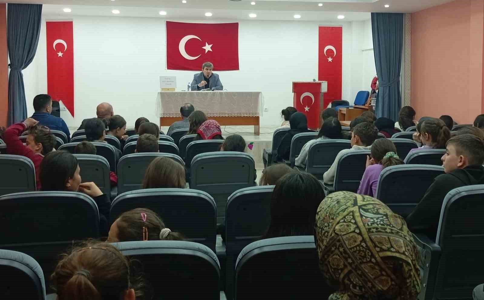 Arpalı’da sporun eğitimdeki yeri anlatıldı