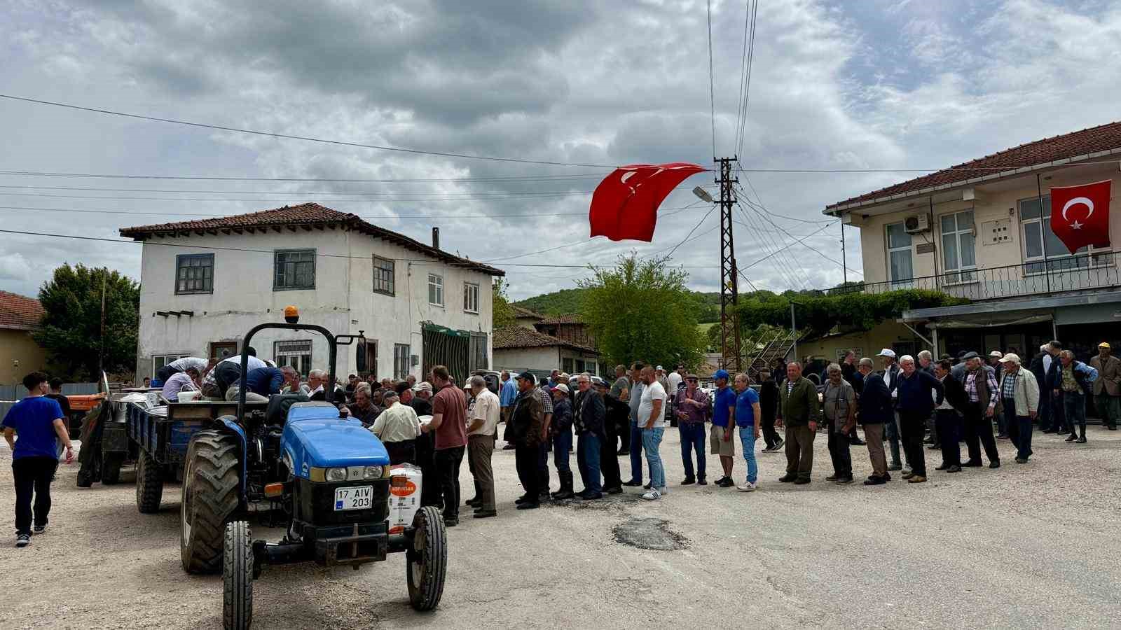 2 bin kişi k&ouml;y hayrında buluştu
