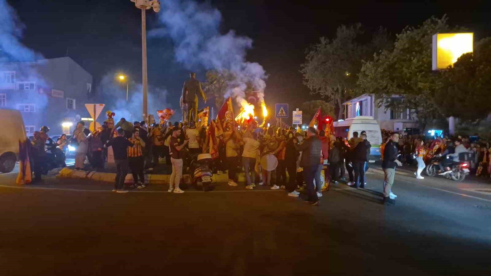 Tekirdağ&rsquo;da Galatasaray şampiyonluğu coşkuyla kutlandı
