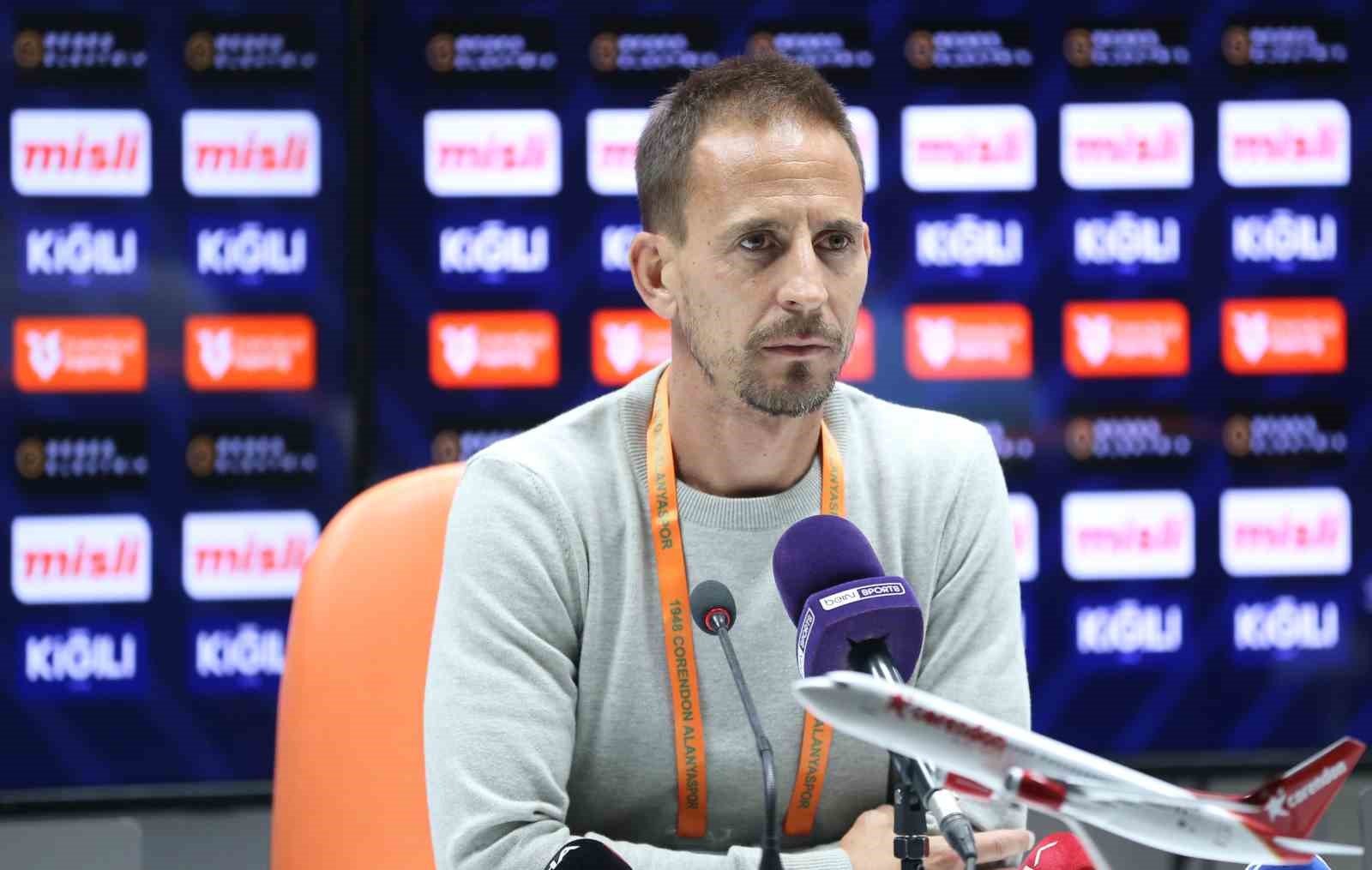 Joao Pereira: "Ana hedefimize ulaştık, ge&ccedil;en seneden daha iyi bir sene ge&ccedil;iriyoruz&rsquo;&rsquo;
