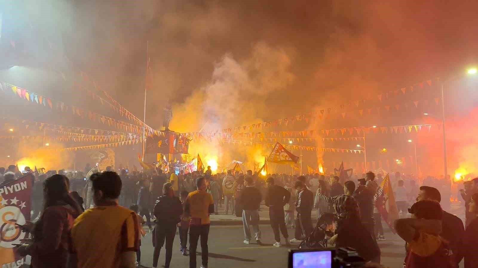 Muğla&rsquo;da Galatasaraylıların şampiyonluk sevinci
