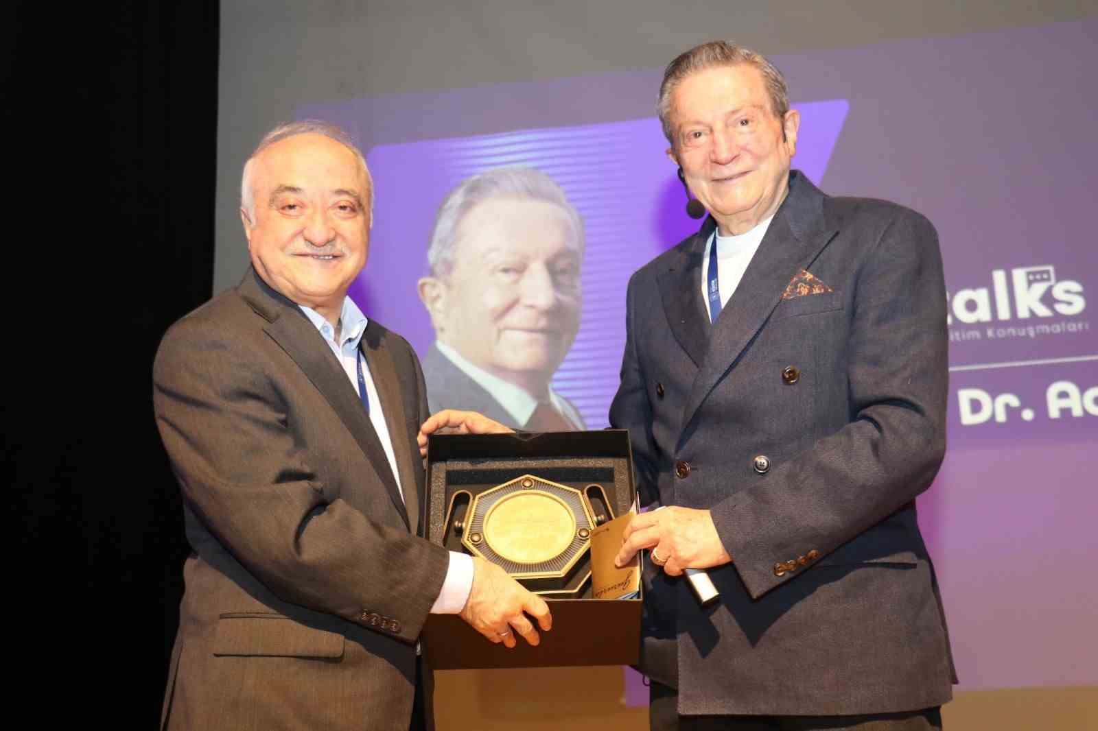 Bu kez gen&ccedil;ler konuştu, yetişkinler dinledi
