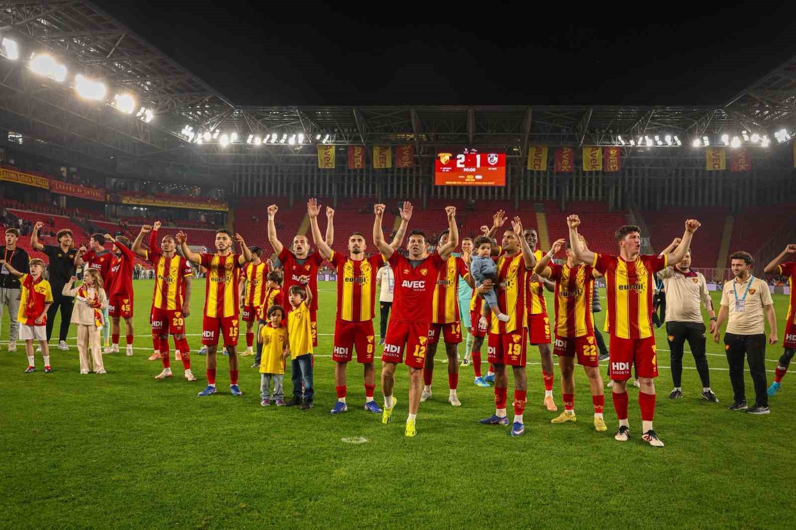 G&ouml;ztepe, Avrupa umudunu son haftaya taşıdı
