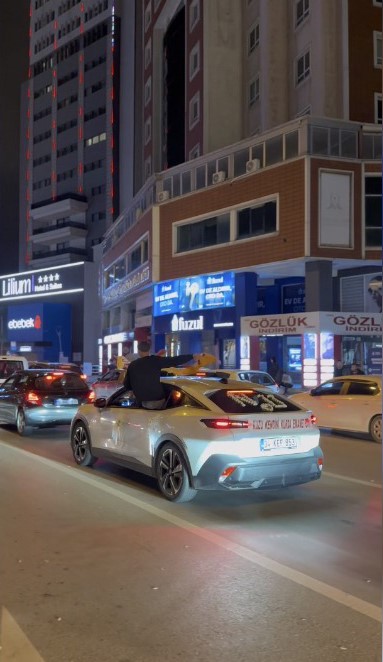 Bursa&rsquo;da renkli gece
