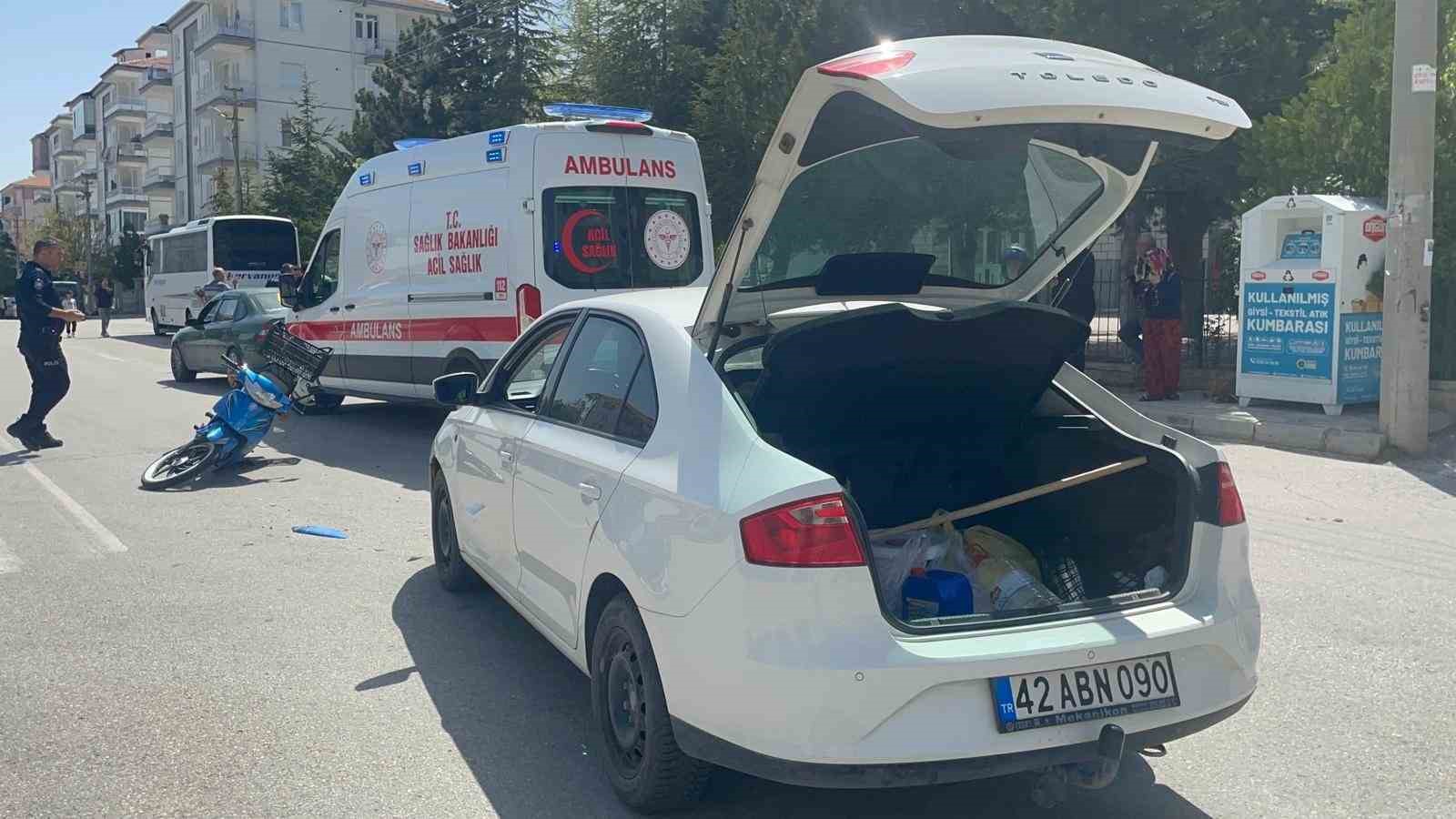 Karaman&rsquo;da otomobil ile motosiklet &ccedil;arpıştı: 1 yaralı
