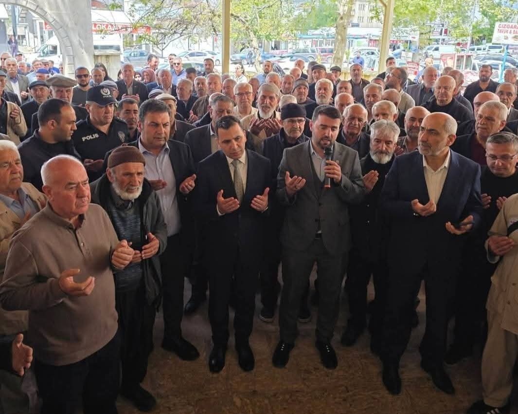 Kutsal topraklara gidecek hacılar dualarla uğurlandı