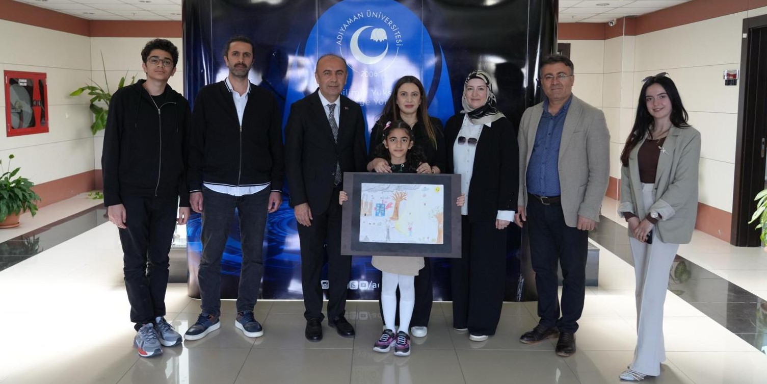 Minik ressamdan büyük başarı