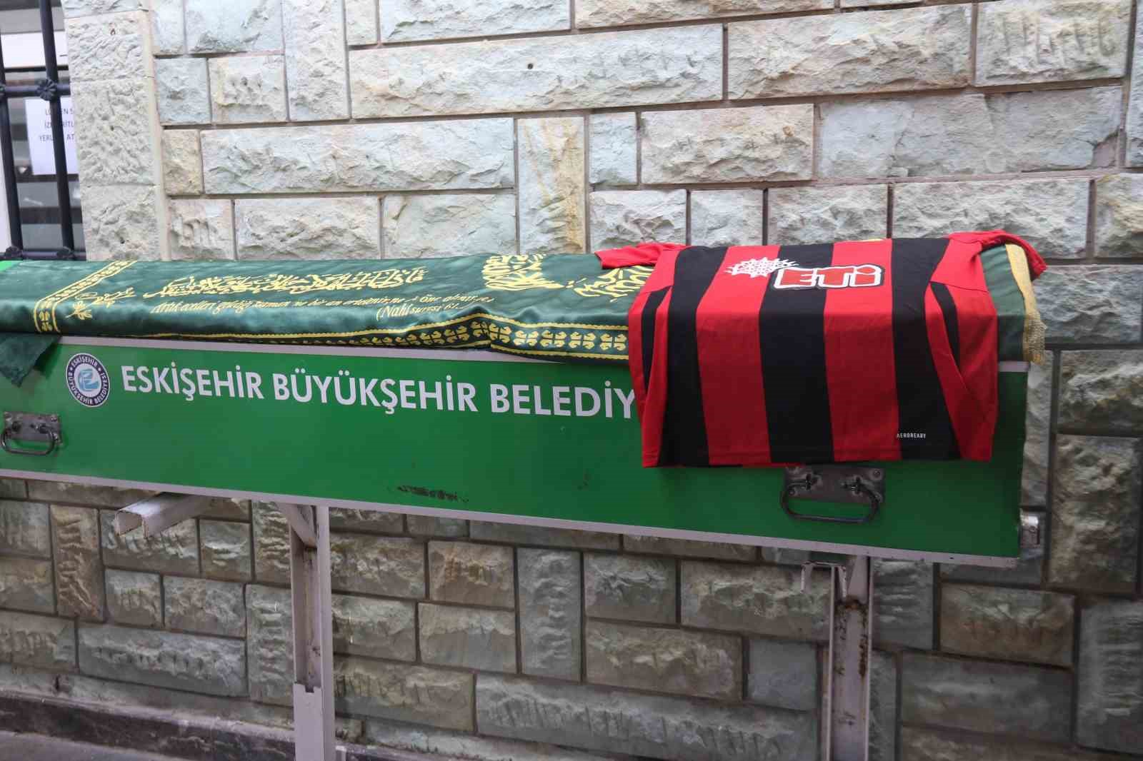Nihat Atacan son yolculuğuna uğurlandı
