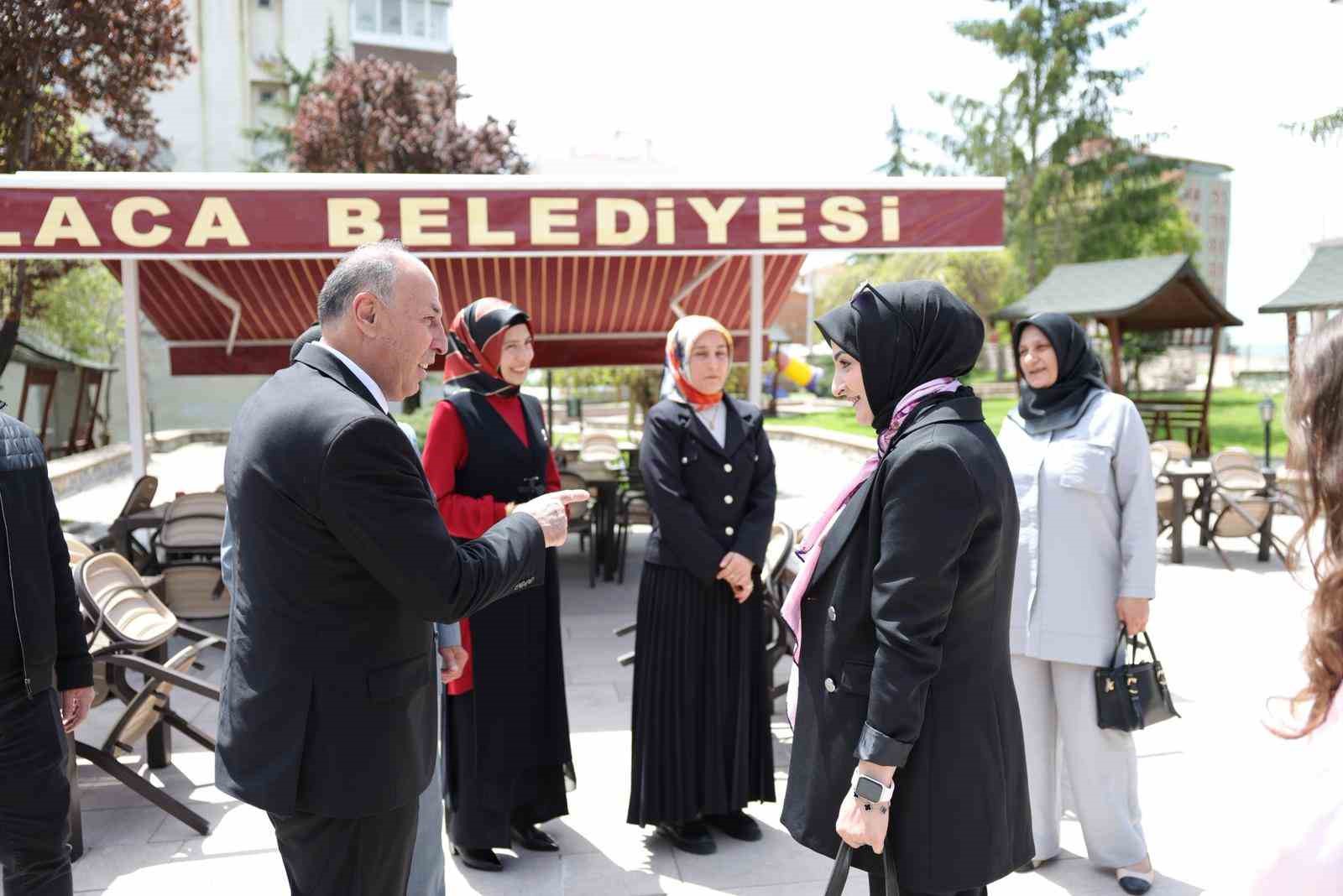 Alaca’da Anneler Günü’nde anlamlı buluşma