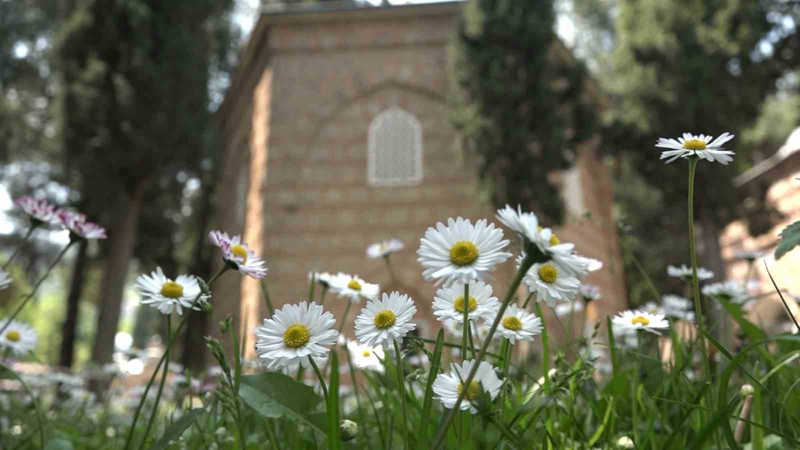 Fatih Sultan Mehmed&rsquo;in annesi H&uuml;ma Hatun dualarla yad edildi
