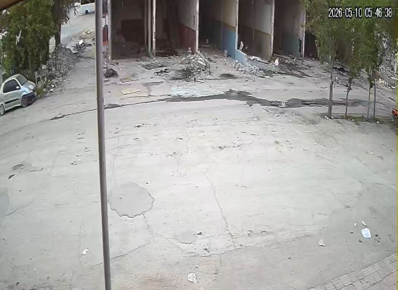 Aydınlatma direğinden d&uuml;şen şahıs hayatını kaybetti

