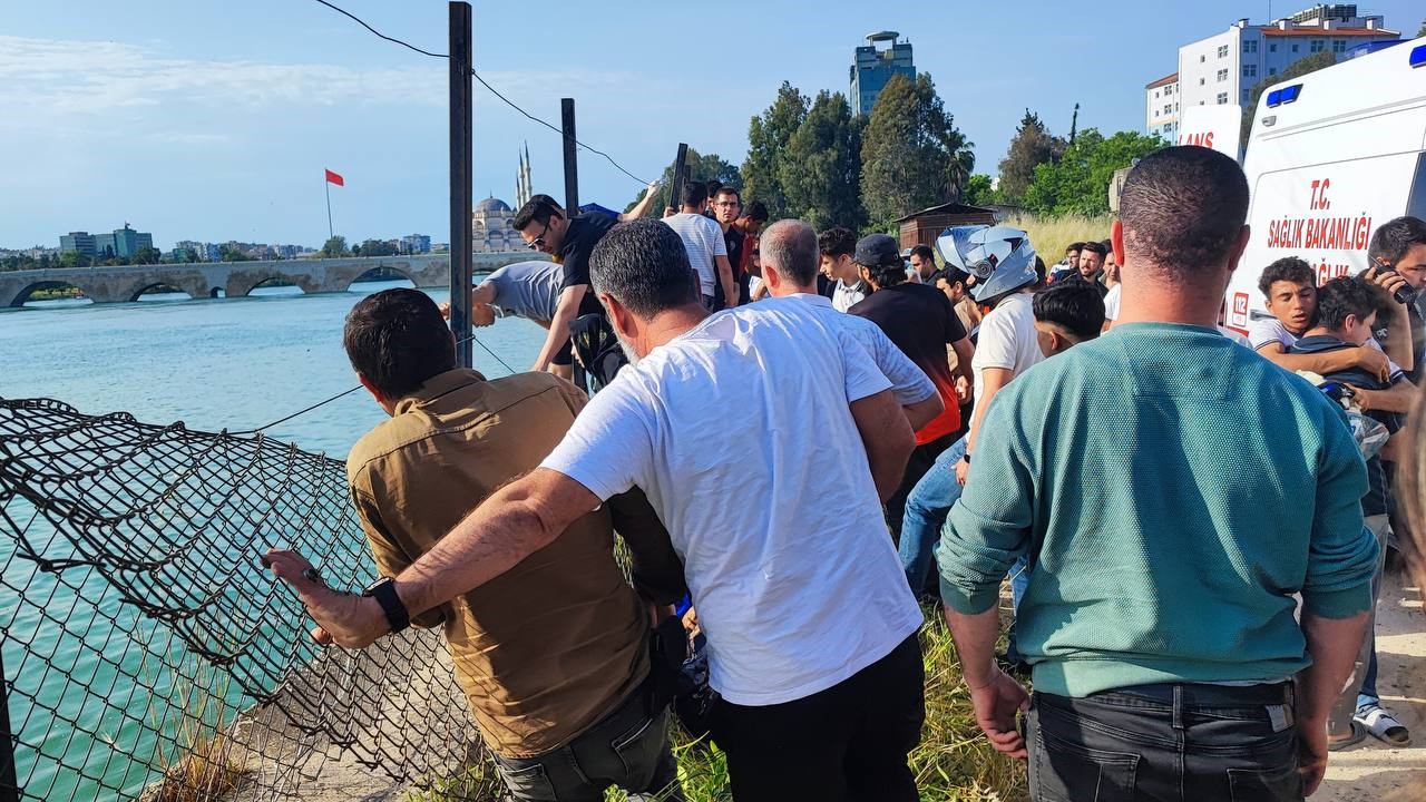 Nehirde kaybolan 17 yaşındaki genç yaşam savaşını kaybetti