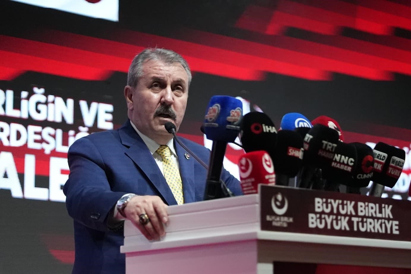 BBP Genel Başkanı Destici: "Emeklimize Kurban Bayramı&rsquo;nda 10 bin lira ikramiye verelim"
