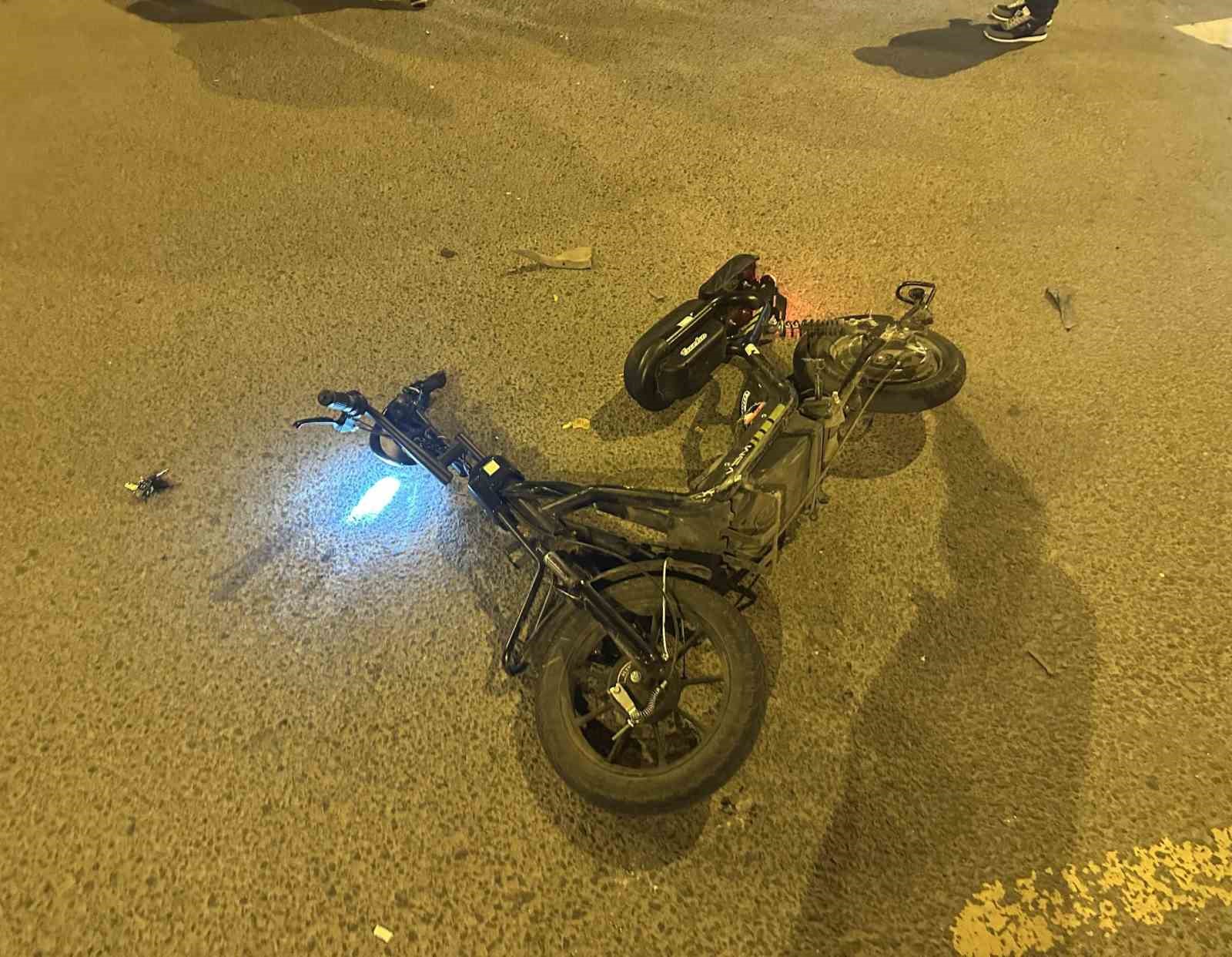 Muratlı&rsquo;da otomobil motosikletle &ccedil;arpıştı: 1 yaralı
