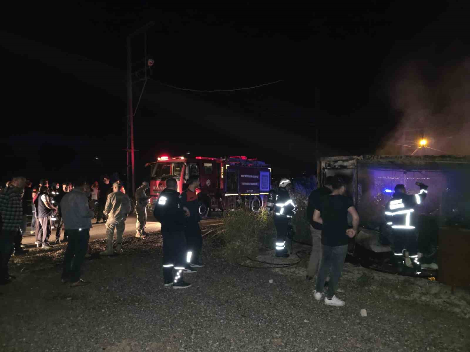 Hassa&rsquo;da konteyner yangını
