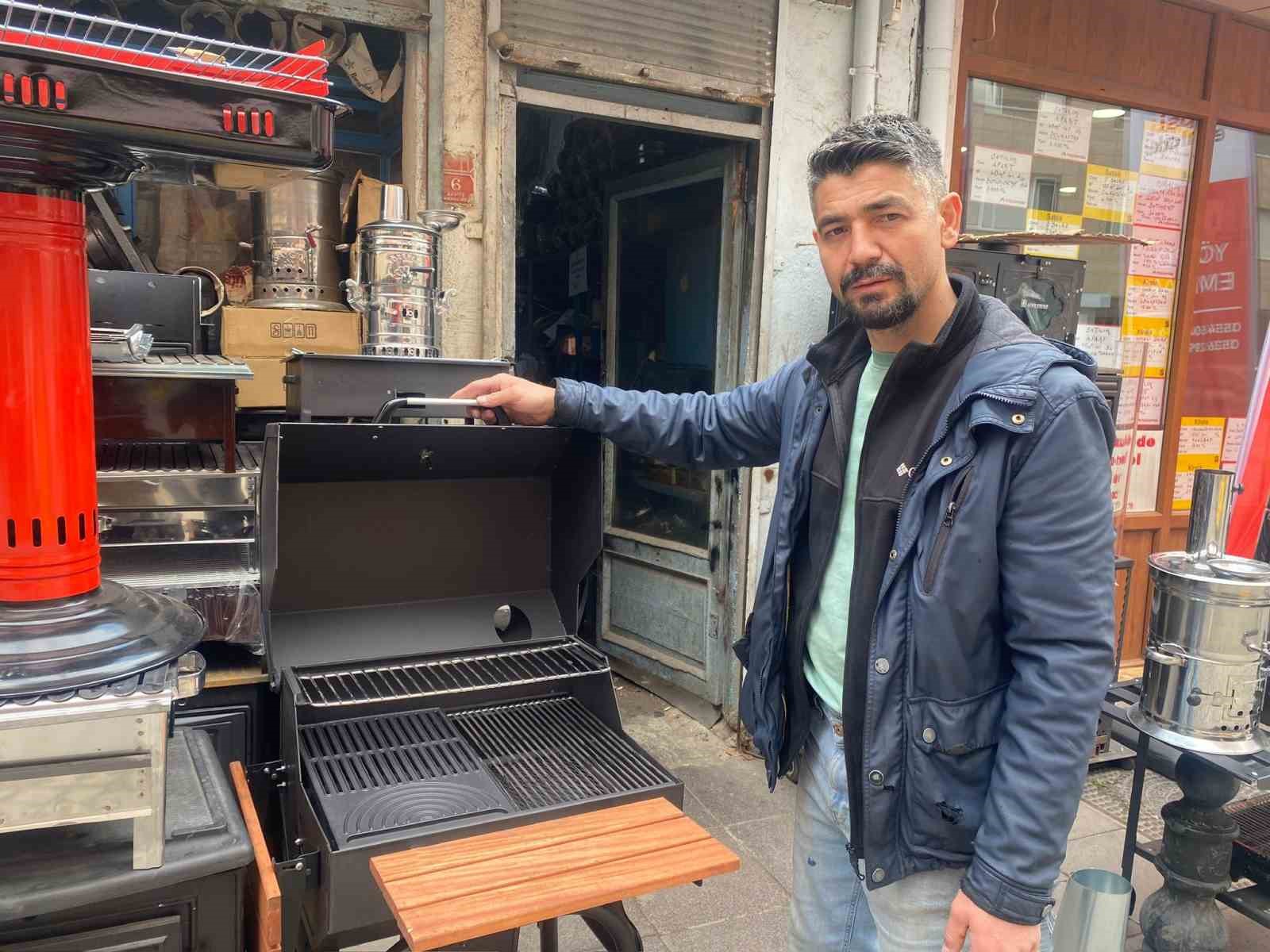 Piknik yasakları mangalcıyı balkona, t&uuml;pl&uuml; mangalı ise vitrine taşıdı
