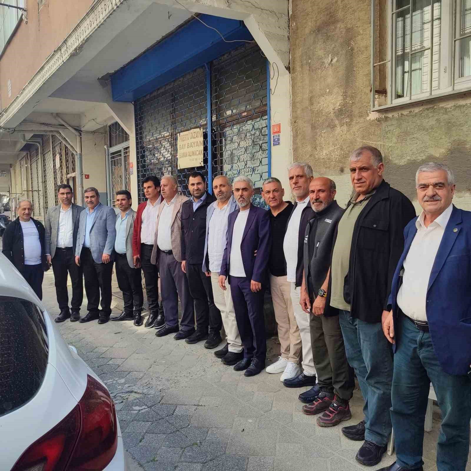 İstanbul&rsquo;da yaşayan Diyarbakırlılar kahvaltıda buluştu
