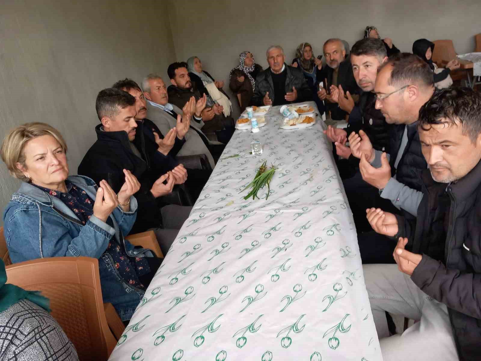 Gedikevi köyünde yağmur ve şükür duası yapıldı