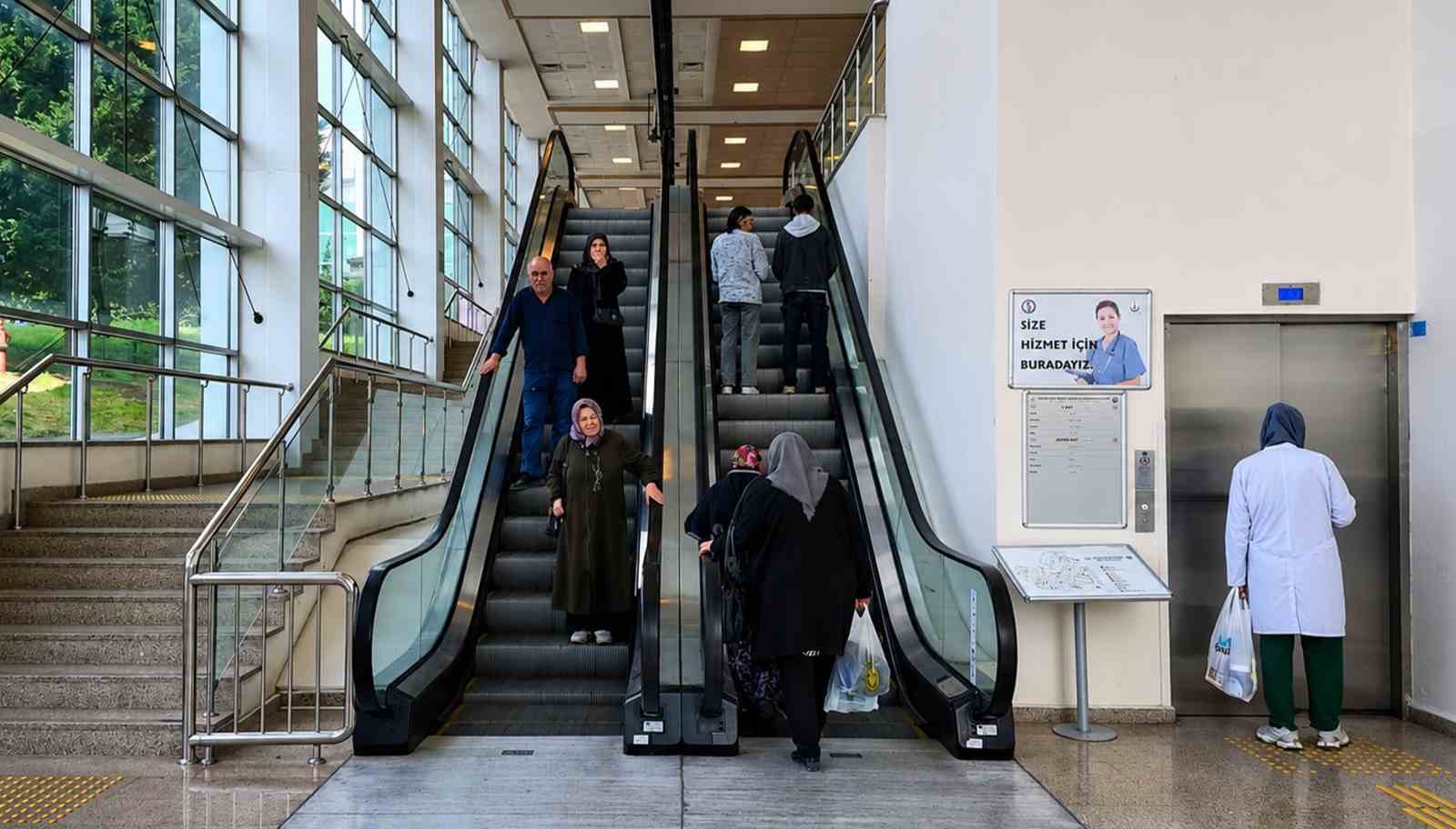 Safra kesesi ameliyatlarında dikkat &ccedil;eken artış: Hareketsiz yaşam ve sağlıksız beslenme riski artırıyor
