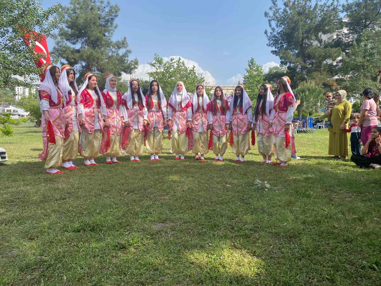 Osmaniye’de Karacaoğlan Kültür ve Sanat Festivali