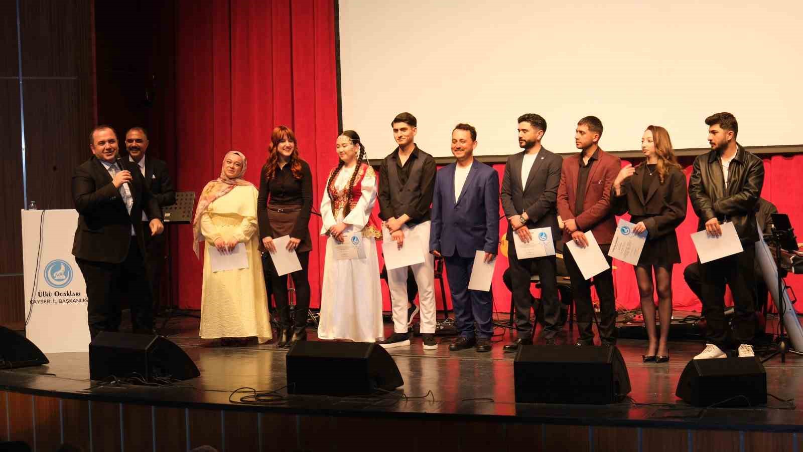 T&uuml;rk milletinin sesi Kayseri&rsquo;de yankılandı
