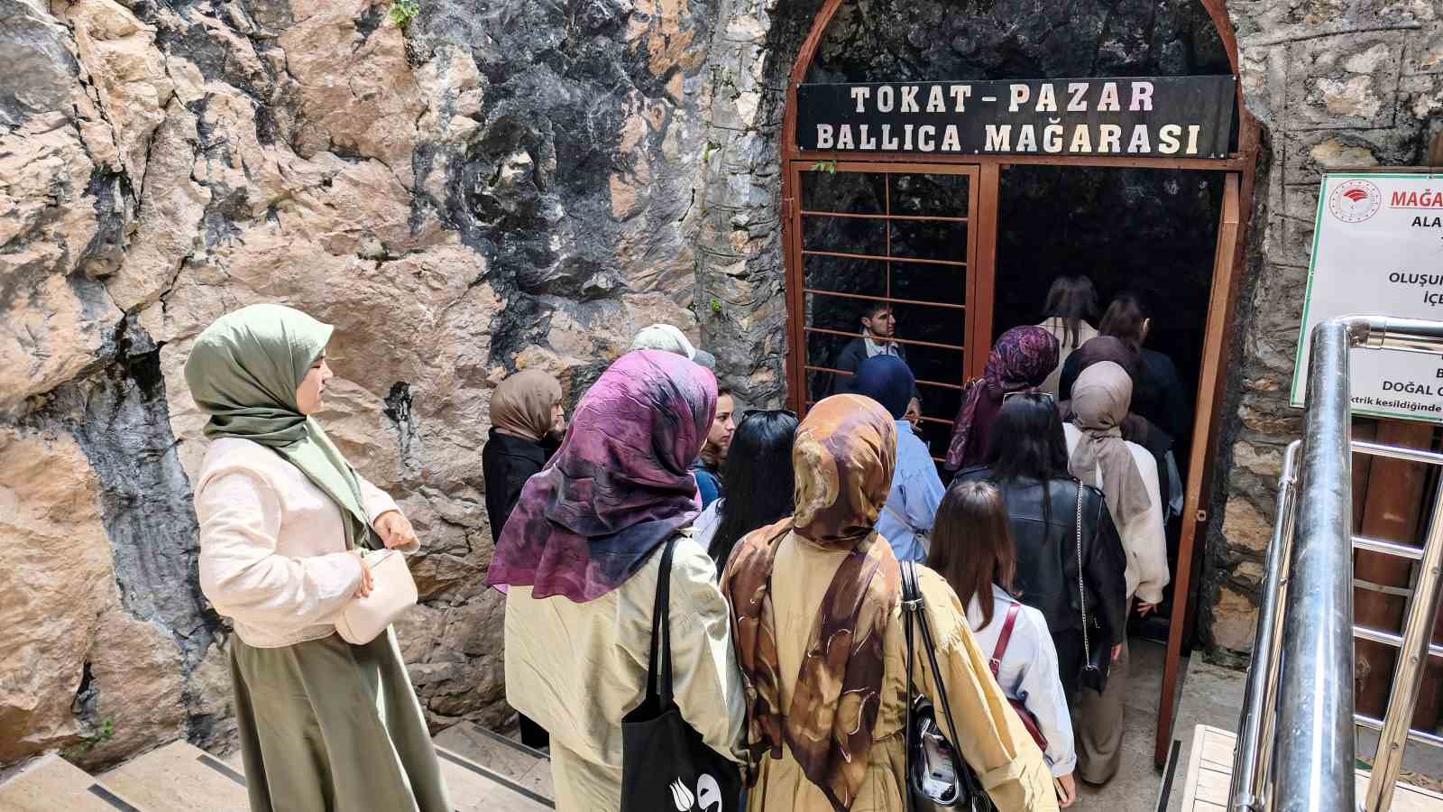 Ballıca Mağarası’ndaki sarkıtlar mest ediyor