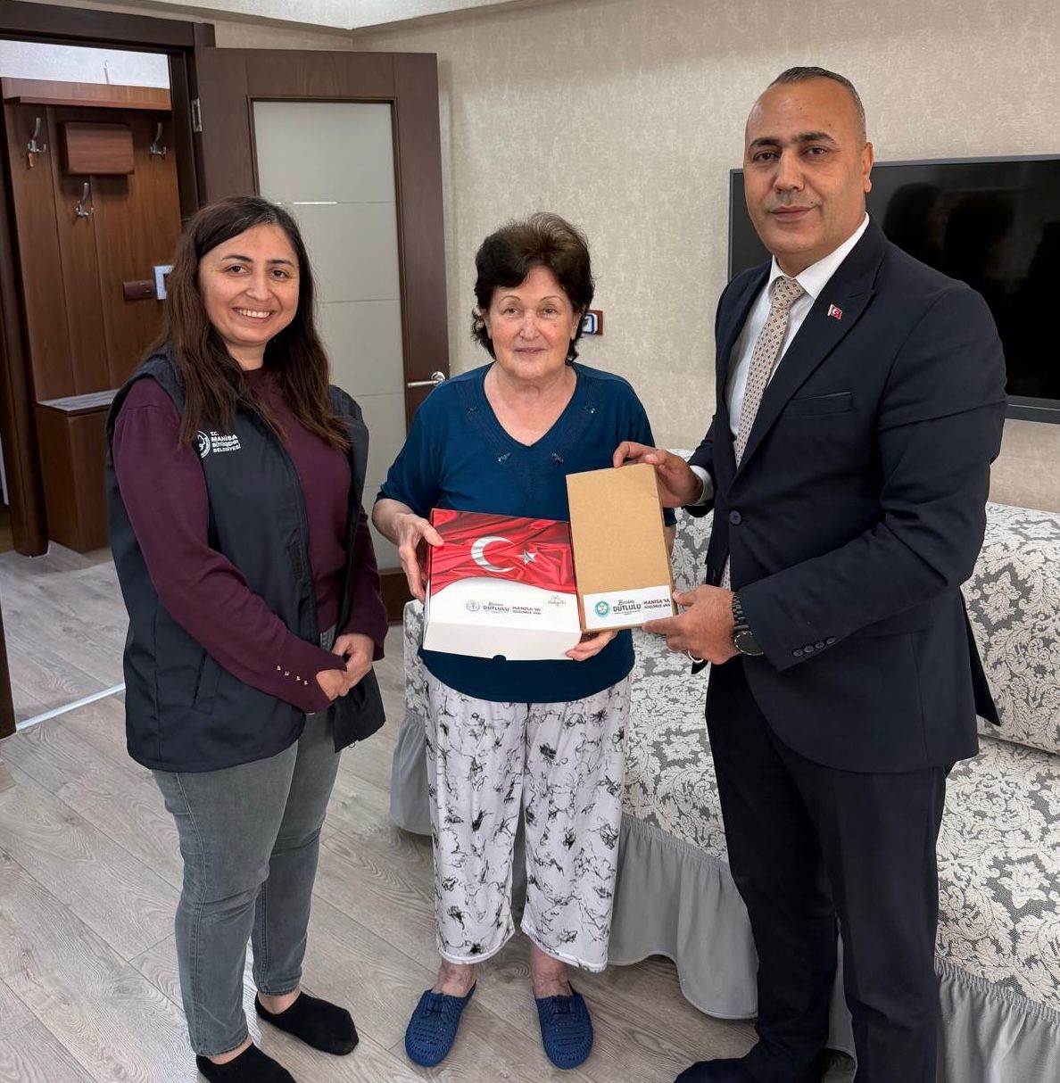Başkan Dutlulu şehit annelerini yalnız bırakmadı
