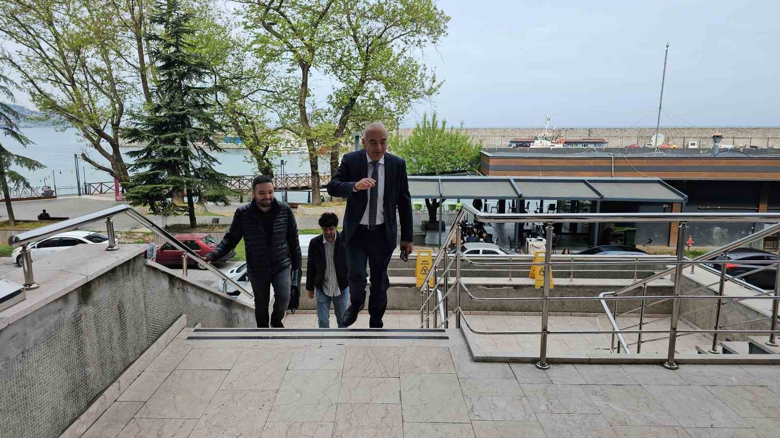 Devrek Belediyesindeki ’yolsuzluk’ davasında ilk duruşma başladı: Sanıklardan "Borç verdik" savunması