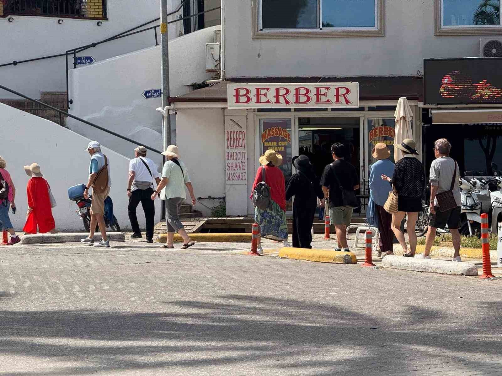 Fethiye&rsquo;ye sezonun ilk kruvaziyer gemisi geldi
