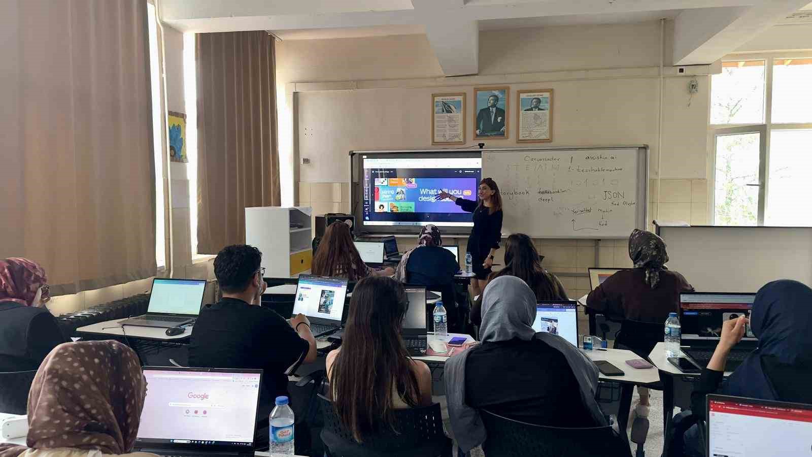 Osmaniye&rsquo;de gen&ccedil;ler yapay zeka eğitimiyle geleceğe hazırlandı
