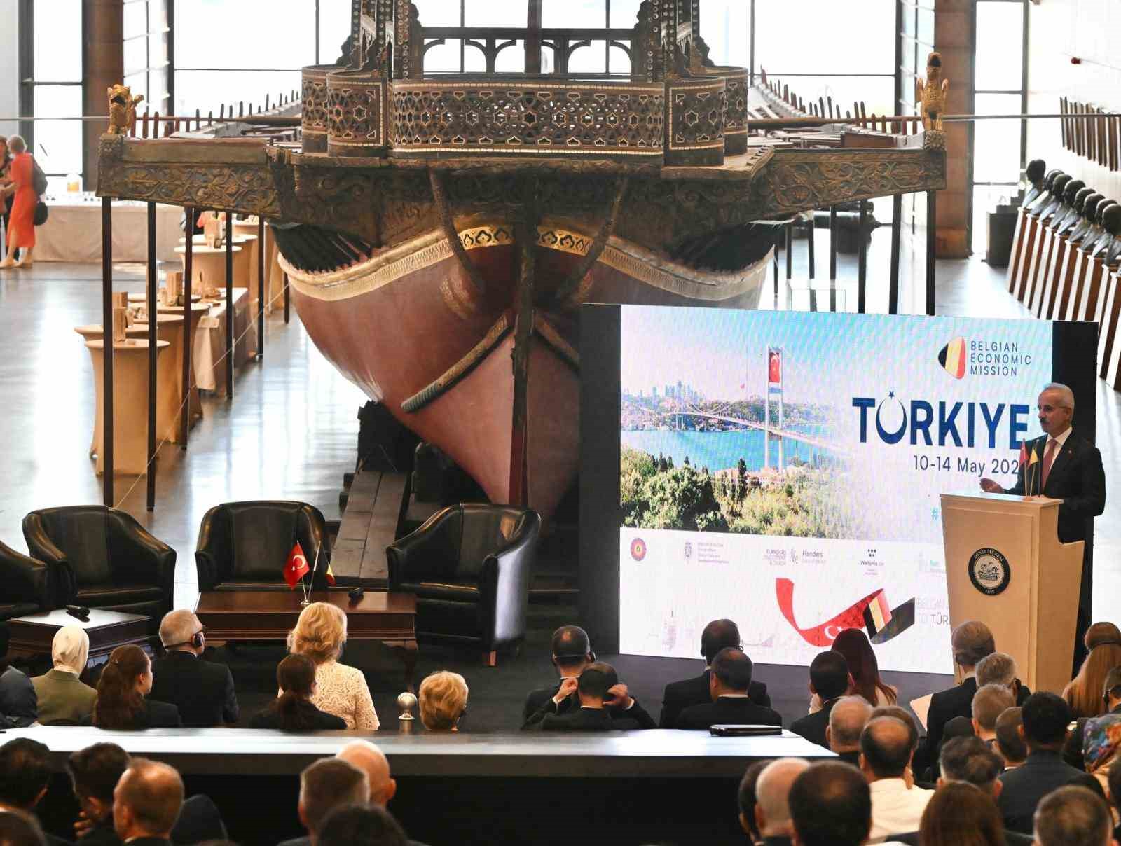 Bel&ccedil;ika Krali&ccedil;esi Mathilde&rsquo;nin katıldığı programda "Ulaştırma" konusu masaya yatırıldı
