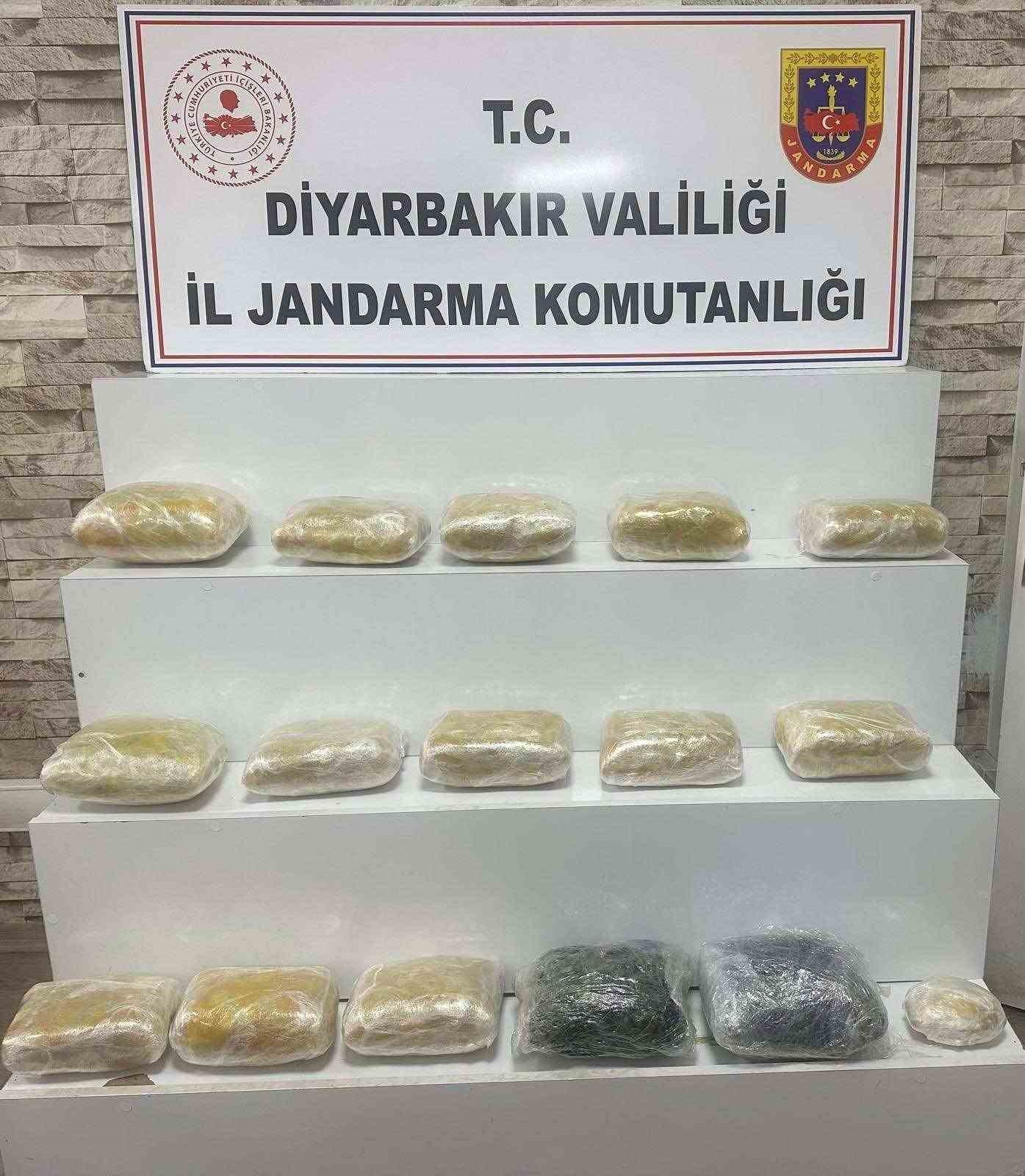 Diyarbakır&rsquo;da 198 kilo esrar ele ge&ccedil;irildi
