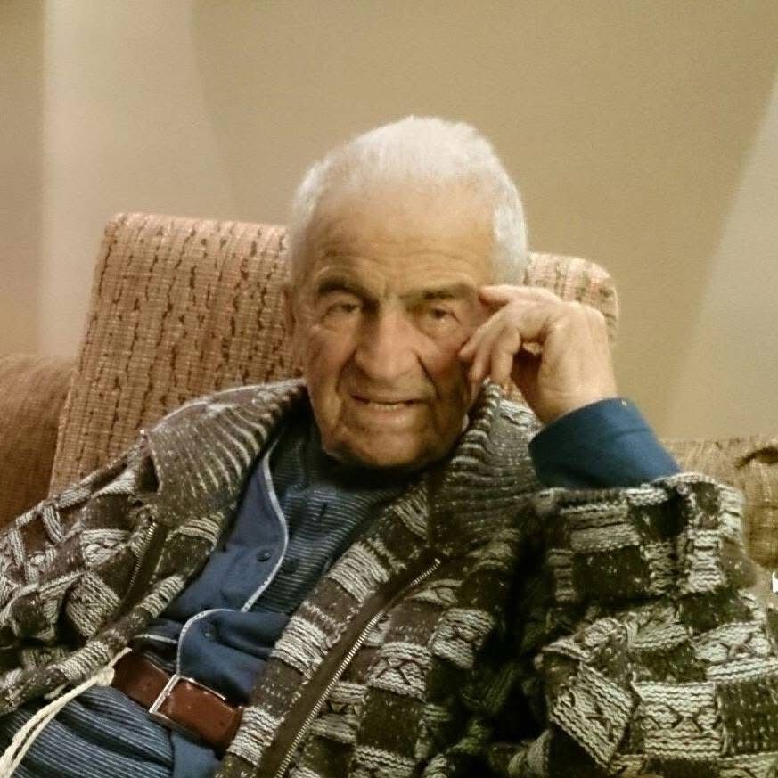 102 yaşındaki Dr. Rıfat Patır son yolculuğuna uğurlandı
