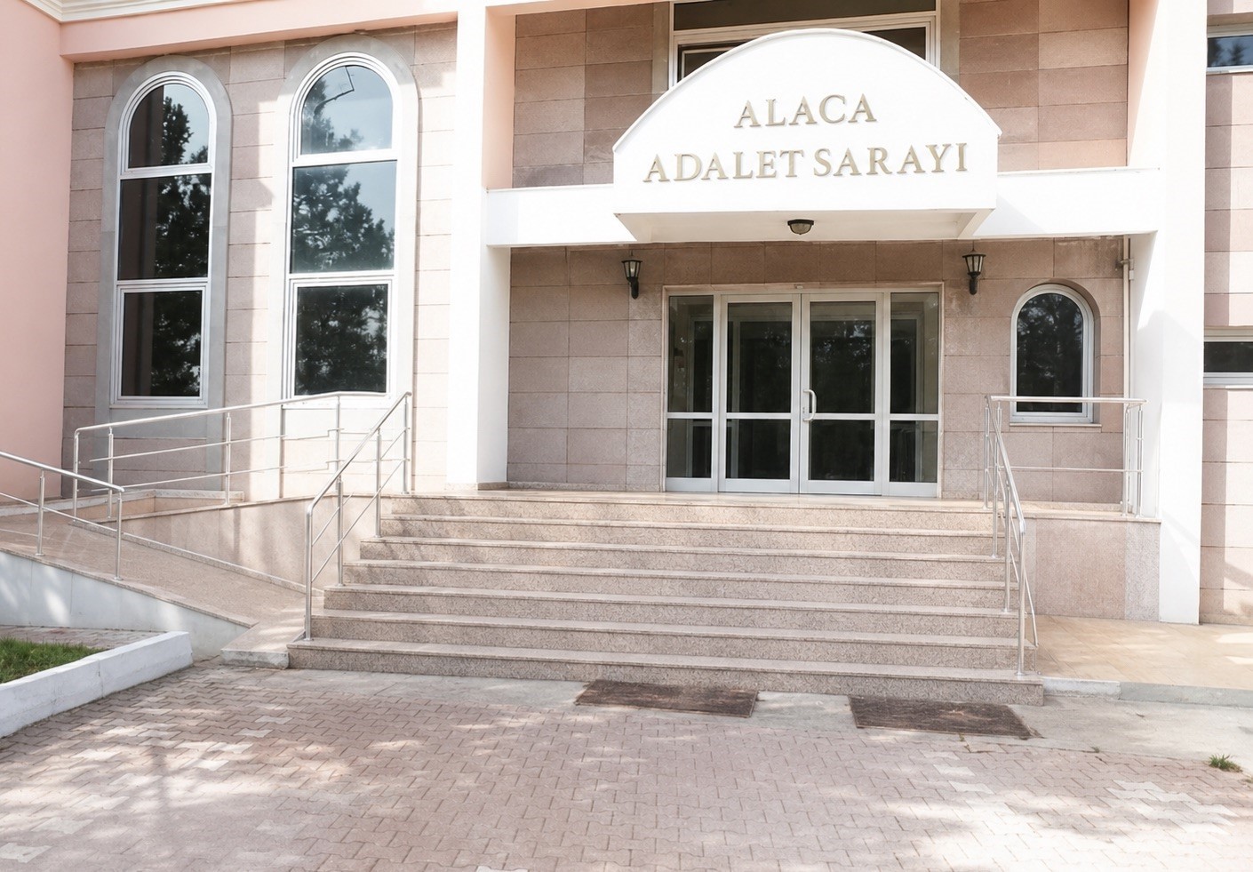 &Ccedil;orum&rsquo;da tartıştığı şahsı bı&ccedil;aklayan ş&uuml;pheli tutuklandı
