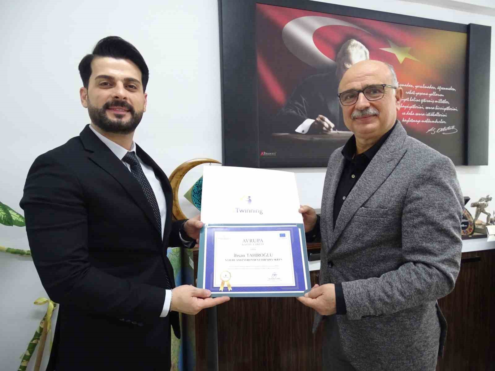 Havran&rsquo;da eTwinning Ulusal ve Avrupa Kalite Etiketi &ouml;d&uuml;l t&ouml;reni  d&uuml;zenlendi
