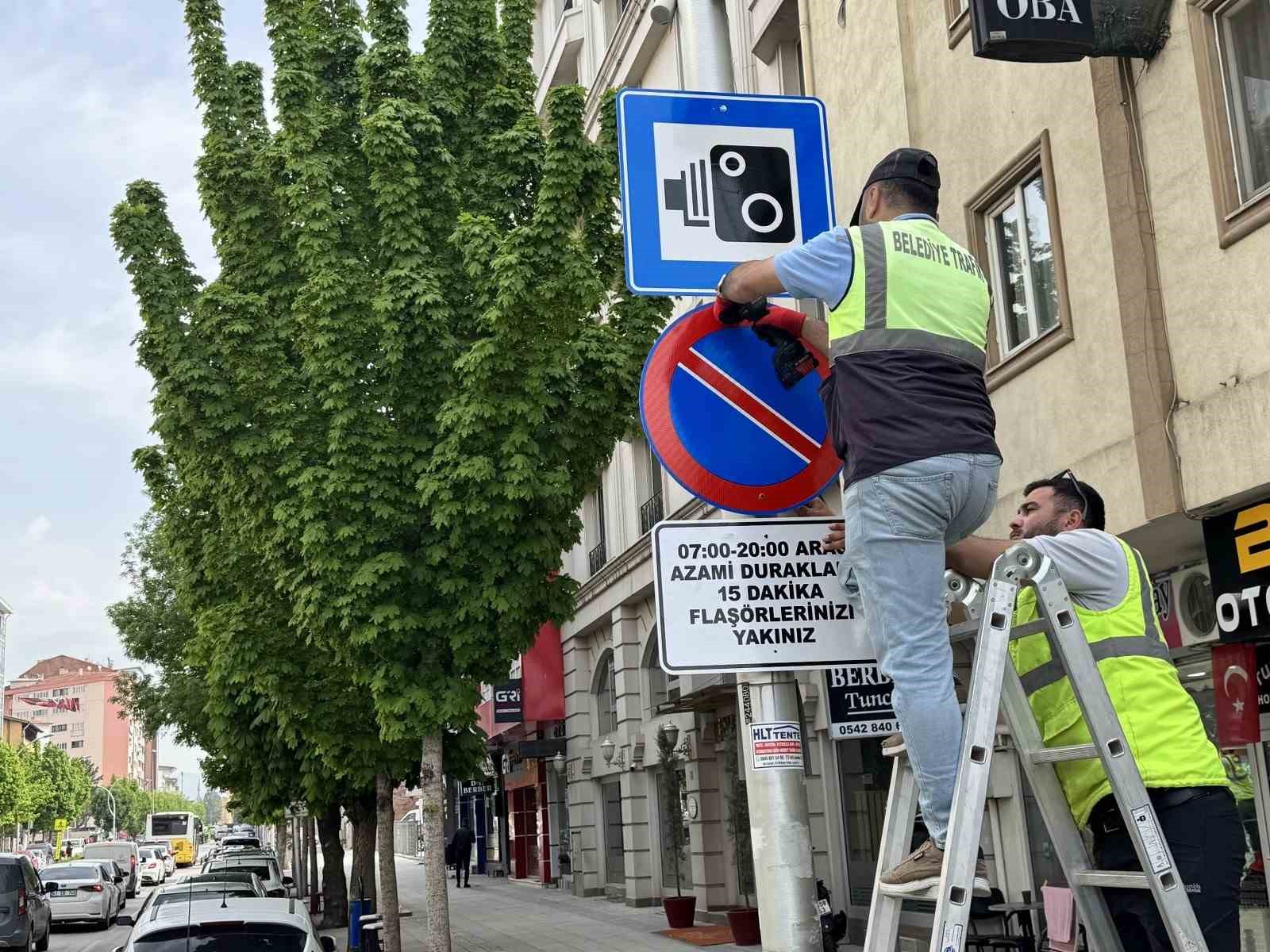 &Ccedil;orum Belediyesi&rsquo;nden trafik yoğunluğuna karşı s&uuml;reli park uygulaması
