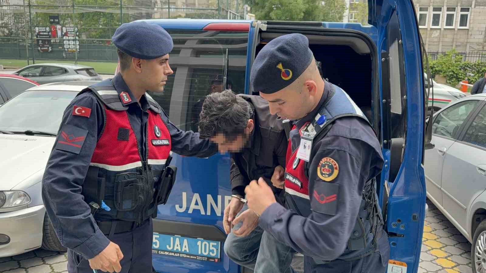 İşe başlayacağı ilk g&uuml;n 3 &ccedil;ocuk annesinin &ouml;l&uuml;m&uuml;ne sebep olan s&uuml;r&uuml;c&uuml; adliyeye sevk edildi
