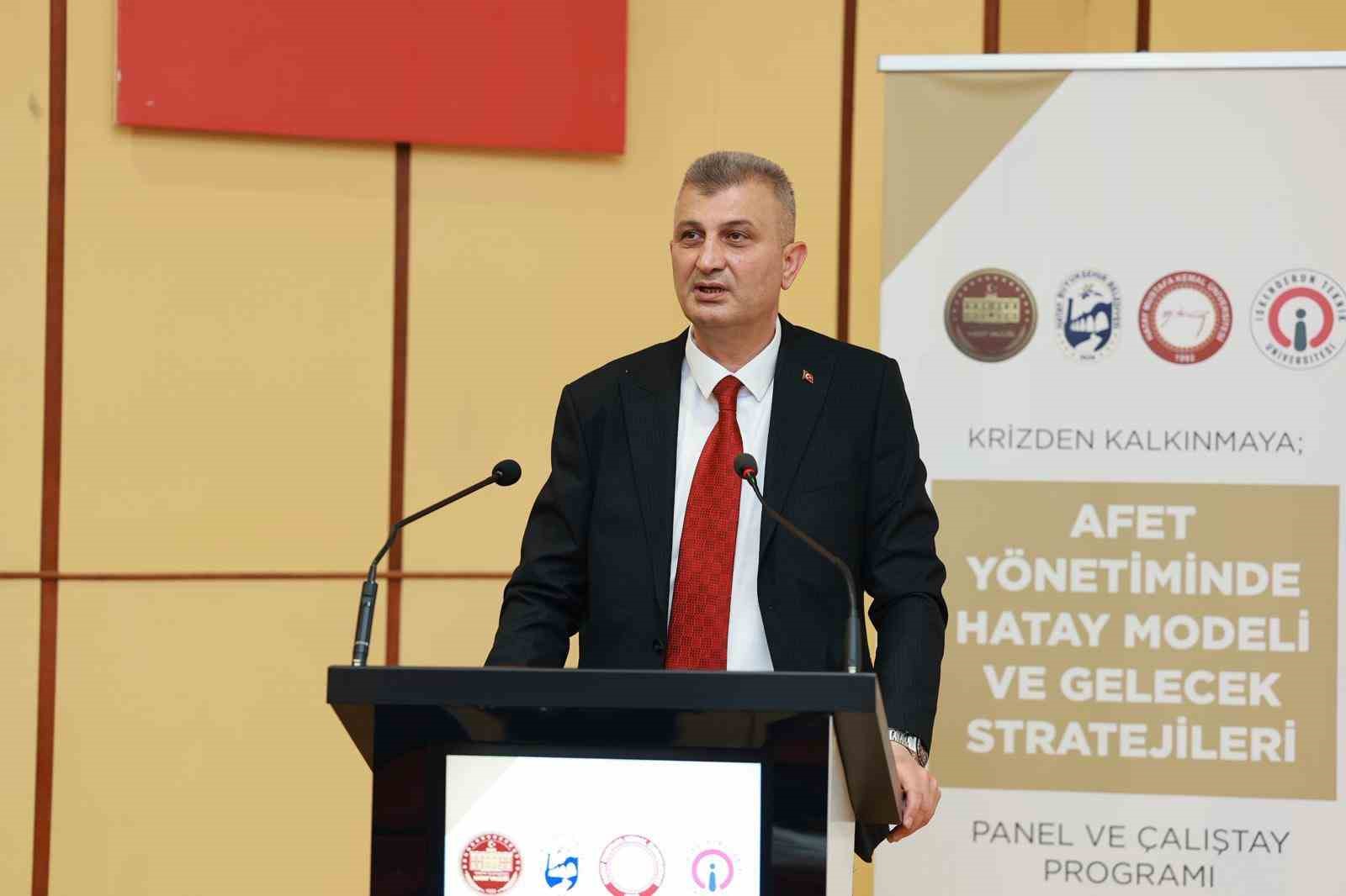 Başkan Sezer, Hatay&rsquo;da afet y&ouml;netimi ve koordinasyon deneyimlerini paylaştı
