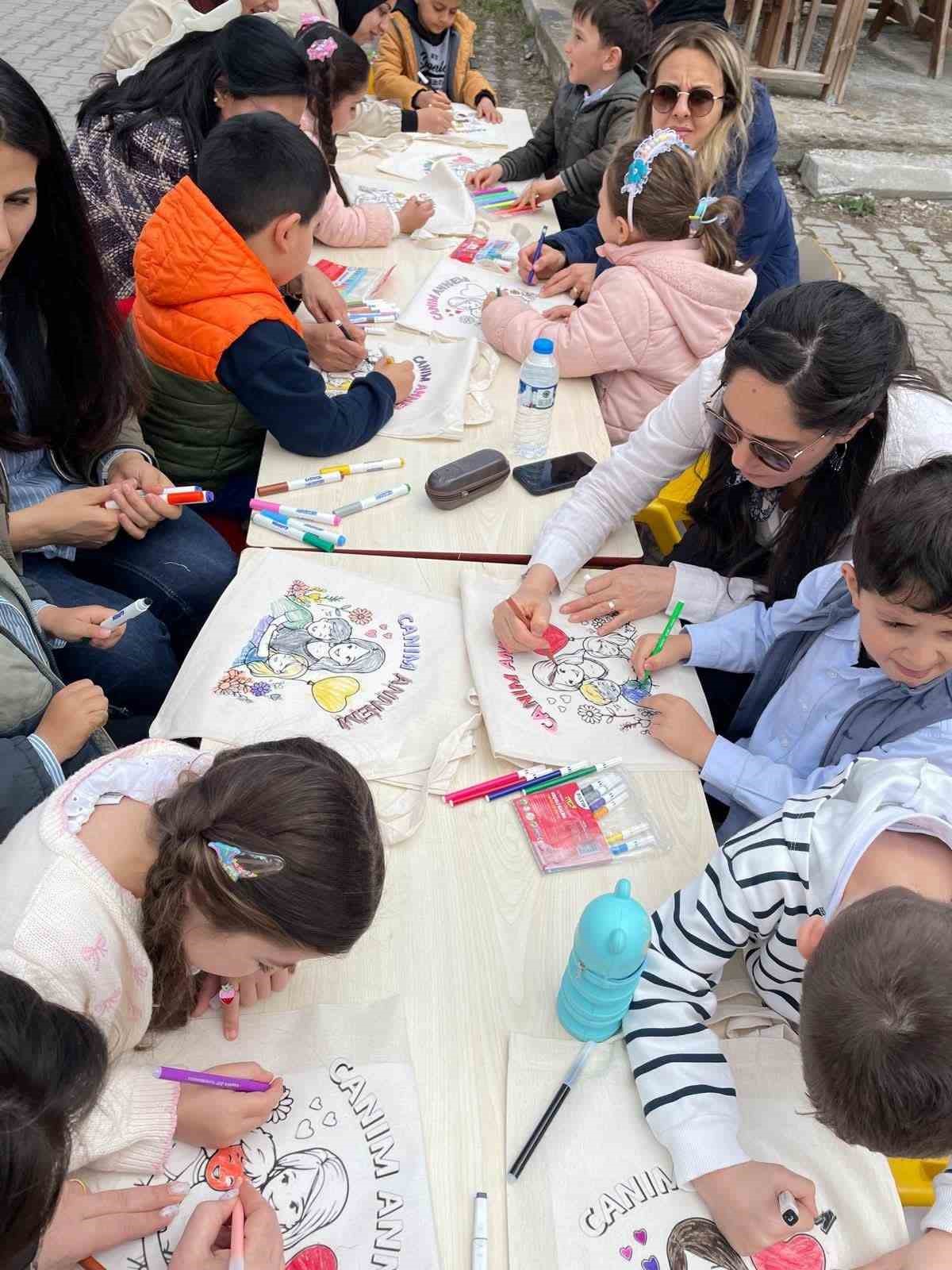&Ccedil;ıldır Anaokulu&rsquo;nda annelere s&uuml;rpriz

