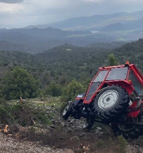 &Ccedil;orum&rsquo;da trakt&ouml;r şarampole devrildi: 1 yaralı
