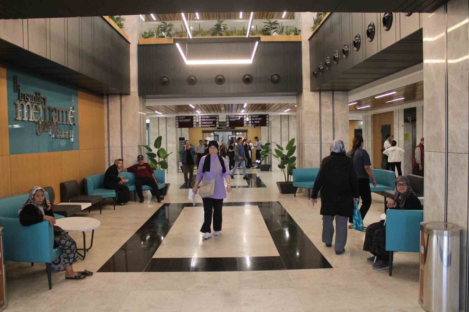 Aydın Şehir Hastanesi tam kapasite hizmet vermeye başladı