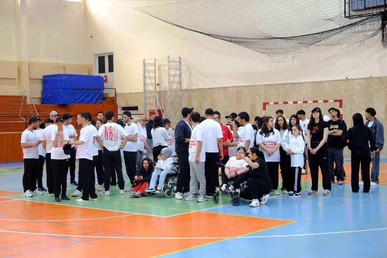 Sivas&rsquo;ta &ouml;zel gereksinimli bireyler sporla buluştu
