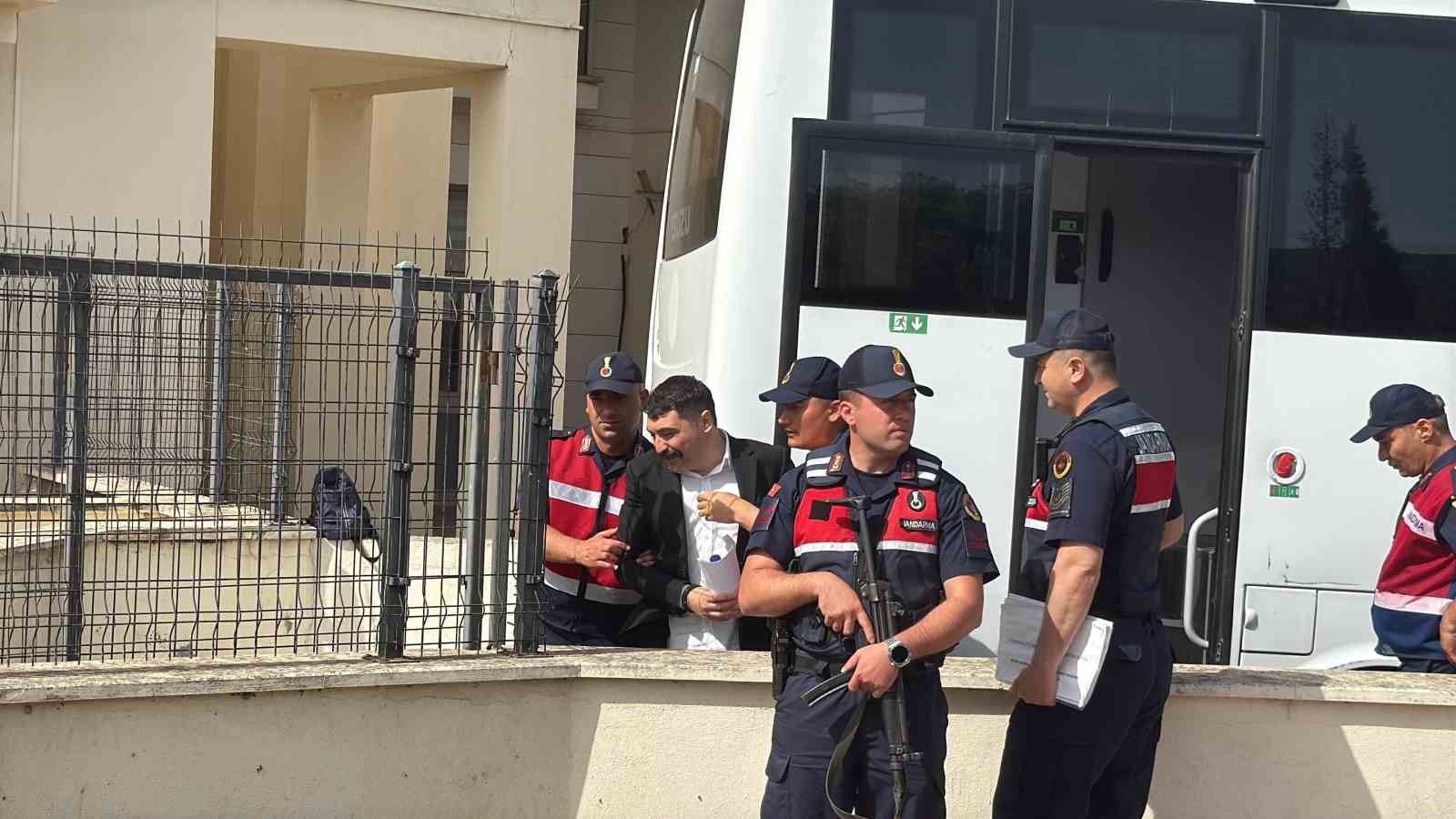 Bodrum&rsquo;daki r&uuml;şvet davasında Belediye Meclis &Uuml;yesi Niyazi Atare ve İbrahim &Ccedil;ırakoğlu&rsquo;na 5&rsquo;er yıl hapis cezası
